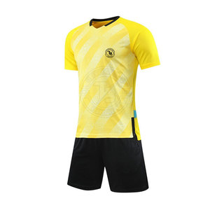 ชุดทีมฟุตบอลฤดูร้อนแขนสั้นคุณภาพสูง ระบายอากาศได้ดี ผลิตจากโพลีเอสเตอร์ 100% ปรับแต่งได้ตามต้องการ - Product Image 2