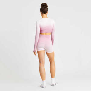 Pantalones cortos de entrenamiento sin costuras para mujer al por mayor, pantalones cortos de Yoga de cintura alta de estilo atlético con bolsillos - Product Image 5