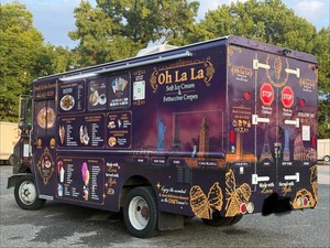 <b>Freightliner</b> MT45 Food <b>Truck</b> w/ Stainless Kitchen, Ice cream, crepes, dessert - Product Image 2