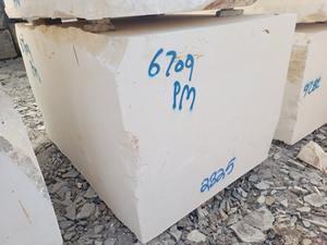 Blocs de pierre calcaire blanche sur mesure en gros, blocs de pierre à motif calcaire blanc, matériau de construction de haute qualité - Product Image 2