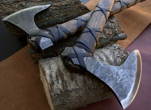 Vente en gros de coutellerie personnalisée OEM ODM Damas professionnel de l'usine de coutellerie chasse camping fait main en acier au carbone hache forgée pour l'extérieur - Product Image 4