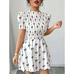 Abito Mini Smock Casual da Donna con Stampa a Fiocco, Traspirante, Vita Impero, Logo Personalizzato, Decorazione Arricciata, Taglie XS-XL - Product Image 2