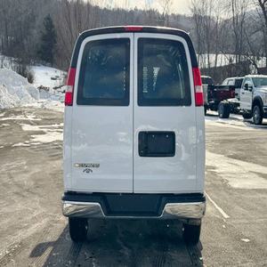 Chevrolet Express 2500 2024 d'occasion en excellent état - Product Image 3