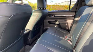 SUV Aspire GD6-Type 4x4 de segunda mano 2024, volante a la derecha, asientos de cuero, faros LED con cámara trasera de 360°, listo para conducir - Product Image 3