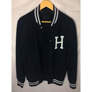 Vestes universitaires en cuir sur mesure pour hommes, avec coutures tatami, style veste universitaire, veste d'hiver sur mesure, devant droit - Product Image 6