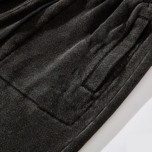Vêtements de sport personnalisés OEM Short de course et fitness en coton avec logo personnalisé et délavé à l'acide avec cordon de serrage pour hommes - Product Image 4