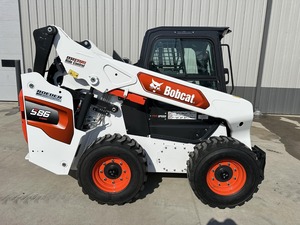 รถตักล้อยาง Bobcatts S86 ขนาดเล็ก กำลัง 75 กิโลวัตต์ ระบบควบคุมการขับเคลื่อนอัตโนมัติ เครื่องยนต์ดีเซล อุปกรณ์ก่อสร้าง - Product Image 2
