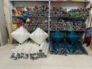 Linterna de seda vietnamita hecha a mano, crea un ambiente cálido con luz suave, ideal para dormitorios - Product Image 6