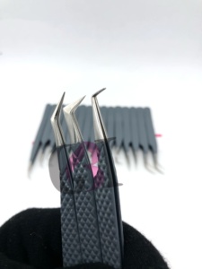Pinzas para Pestañas GETUP BROSONS IMPEX Nuevas con Recubrimiento en Polvo Gris, Curvadas a 90 Grados, de Acero Inoxidable, con Punta Serrada/Lisa - Product Image 3