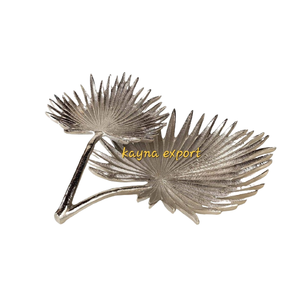 ชามโลหะลายใบไม้ทำมือเป็นมิตรกับสิ่งแวดล้อมของตกแต่งโต๊ะสไตล์โมเดิร์นหรูหราสำหรับบ้านที่หรูหราคอลเลกชันใหม่สำหรับงานปาร์ตี้ - Product Image 1