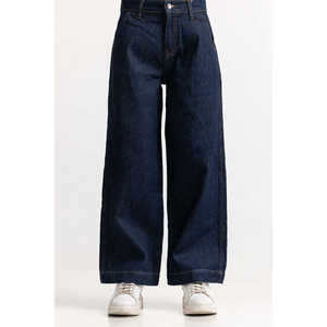 กางเกงยีนส์ขากว้างเอวสูงสีน้ำเงินรุ่น WM-JNS-SS24-020 ดีไซน์เรียบง่ายแต่ทันสมัยพร้อมตกแต่งด้วยกระดุม - Product Image 2