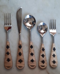 Couteau à fromage Fourchette Ensemble Couteau à beurre Ensemble en acier avec poignées en bois Hôtels réutilisables Restaurants Dîner Couverts Ensemble de couverts - Product Image 5