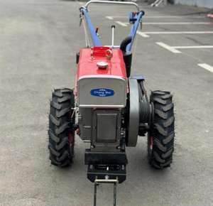 Vente en gros de mini tracteur agricole 12HP Tracteur manuel polyvalent 2 roues motrices 2WD/4WD avec livraison rapide - Product Image 4
