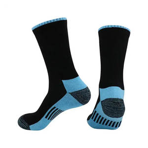 ถุงเท้าข้อสั้นผู้ชายขายดีที่สุด เนื้อผ้าน้ำหนักเบา นุ่มสบาย เหมาะสำหรับใช้ในชีวิตประจำวัน ที่ทำงาน และที่บ้าน - Product Image 1