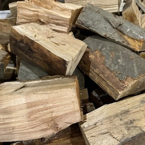 Compre Leña de Roble Seca de Alta Calidad a Precio de Mayoreo en Europa - Product Image 4