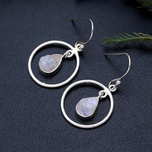 Pendientes de Plata de Ley 925 con Piedra Lunar Arcoíris Natural en Engaste de Bisel, Joyería de Piedras Preciosas de Diseño para Mujer - Product Image 3