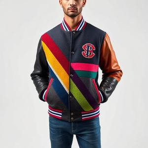 Veste universitaire à prix de gros : qualité supérieure, corps en laine, manches en cuir, style vintage, patchs de logo personnalisés, matelassage épais et chaud - Product Image 1