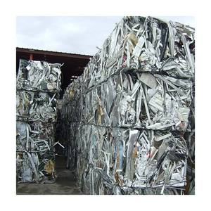 Chatarra de aluminio 6063 a un precio competitivo, grado superior, contenido de Al 99.99%, embalaje listo para exportación para reprocesamiento industrial - Product Image 3