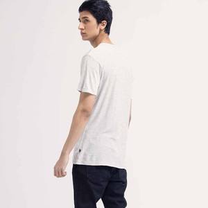 T-shirt en jersey imprimé personnalisé unisexe T-shirt en coton peigné à manches courtes avec sublimation et col rond pour hommes en vente de gros - Product Image 3