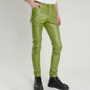 Pantalones de cuero negro elegantes y duraderos para hombre, informal y perfectos para uso al aire libre, diseñados con un diseño de ajuste cómodo y de primera calidad - Product Image 1