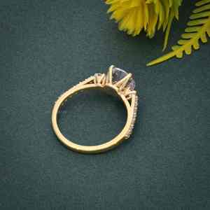 Estilo antiguo IGI Certified VVS Lab Grown Diamond Chapado en oro 925 Silver Pave Set Anillo de compromiso de tres piedras para mujeres Regalos - Product Image 4