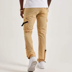 กางเกงคาร์โก้ผ้าไนลอนยืดได้สำหรับผู้ชายดีไซน์ตามสั่งปักสไตล์สตรีทสไตล์อเมริกันมาใหม่ - Product Image 3