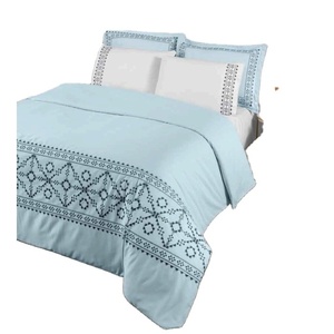 Parure de lit de luxe 6 pièces en satin de coton taille King XL, brodée, motif géométrique, housse de couette, drap-housse et taies d'oreiller pour usage domestique - Product Image 1