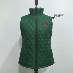 Gilet matelassé sans manches d'hiver, logo personnalisé, imperméable, brillant, gilet pour homme avec capuche - Product Image 1