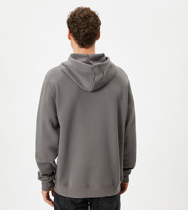Sweat à capuche de haute qualité pour homme, décontracté, en coton et polyester, avec un design de loisirs, style brodé, fabriqué au Pakistan - Product Image 2