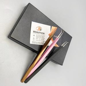 Pince à cils longue et mince avec logo personnalisé pince à épiler pour extension de cils d'isolation à forte prise en main pointe pointue en acier inoxydable durable - Product Image 1