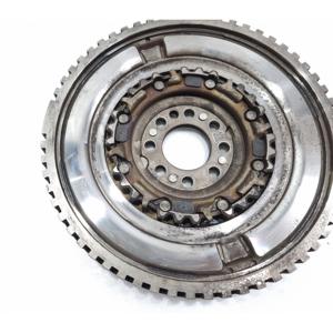VOLANTE DE MOTOR HYUNDAI Kona Serie 23200-2U300 D4FE Diésel 1600 (17>) - Product Image 3