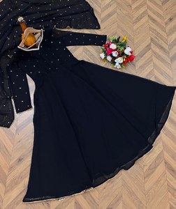 Vestido de fiesta de diseñador y Dupatta con trabajo de secuencia - Product Image 2