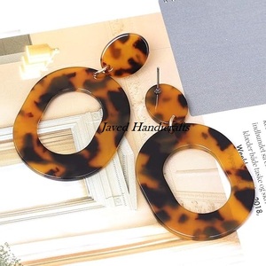 Luxury Best Quality <b>Resin</b> Earrings With Acrylic Statement Pendant Customized Design Colorful India Featuring Pearl Main <b>Stone</b> - Product Image 2