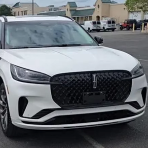 SUV Ultra-Lujoso de 7 Plazas, Tamaño Mediano, 2024, Neumáticos R18, Techo Panorámico de Tela, Confort Ejecutivo, Seguridad Avanzada, Rendimiento Dinámico - Product Image 1