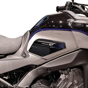 Adesivi Protettivi Laterali 3D per Serbatoio Compatibili con Yamaha Tracer 9 GT+, Tamponi 3D per Serbatoio Moto - Product Image 1