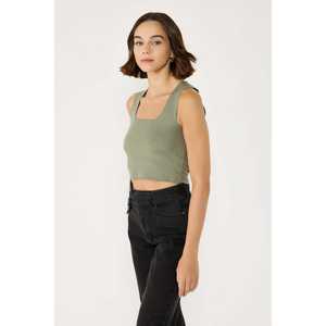 Blusa Informal de Malla Elástica de Viscosa, Top Esencial con Logotipo Frontal, Cuello en V, Sin Mangas y Hombros Descubiertos - Product Image 4