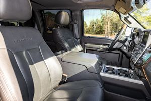 Ford F-250 Super Duty Lariat 4x4 Turbodiésel V8 4WD Platinum Package 2015 Usada en Buen Estado, de Texas - Product Image 5