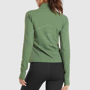 Vêtements de sport en promotion : haut de sport pour femme à manches longues, fabriqué au Pakistan, tissu doux de haute qualité. - Product Image 3