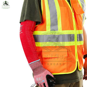 เสื้อกั๊กนิรภัย LED กันน้ำมาตรฐาน ANSI Class 1 ขายดี พร้อมโลโก้สั่งทำได้ ไซส์ใหญ่สำหรับผู้ใหญ่ ชุดทำงานกลางแจ้ง คุณภาพสูง - Product Image 4