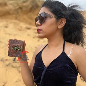 Nuevos diarios de bloqueo de cierre de cuero tallados a mano con piedra semipreciosa Boho tradicional Vintage diario de viaje con bloqueo de cuero - Product Image 1