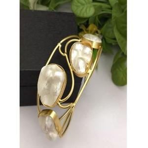 Chic Boho-Inspired Golden Floral Motif Bracelet Luxury Clover Design Bangle <b>for</b> <b>Women</b> and Girls <b>for</b> <b>Weddings</b> and Gifts - Product Image 1