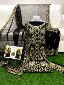 Vêtements de créateur indiens et pakistanais en velours brodé lourd Shalwar Kameez pour femmes, vente en gros - Product Image 6