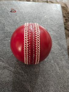 Bolas duras de cuero de alta calidad con logotipo personalizado, pelota dura de cuero para partidos de críquet en Pakistán - Product Image 4