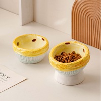 Gamelle surélevée pour chat et chien, gamelle inclinée pour animaux de compagnie, fournitures d'alimentation pour animaux, vente en gros, jaune et blanc