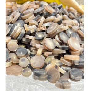 Boutons vierges en corne de bœuf de haute qualité pour la fabrication de vêtements, accessoires de couture écologiques en corne, export en gros - Product Image 6