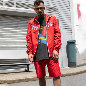 ชุดเสื้อกันลมสำหรับผู้ชายชุดวอร์มผ้าโพลีเอสเตอร์มีซิปและกางเกงขาสั้น - Product Image 1