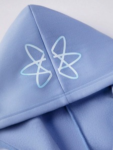 เสื้อฮู้ดพิมพ์ลายพัฟโลโก้ของผู้หญิงเสื้อฮู้ดพิมพ์ลายพัฟออกแบบโลโก้ของคุณเอง - Product Image 4