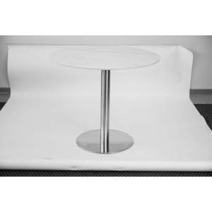 Table de restaurant en pierre frittée blanche, aspect marbre, avec base - Product Image 3