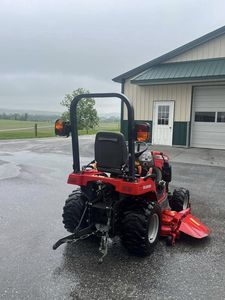 second Hand Farm MASSEY FERGUSON GC1725M with Small Mini Compact Agricultural Equipment <b>Machinery</b> Loader - Product Image 4