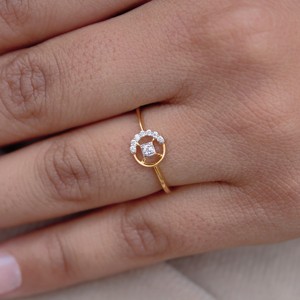 Bague en or massif 18 carats certifiée IGI pour femme, minimaliste, avec diamant rond taille brillant, livraison le jour même - Product Image 3